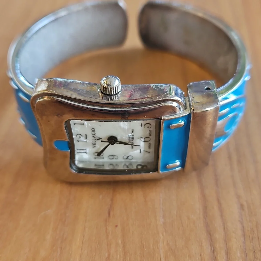 Vellacio Buckle Cuff Bracelet Watch OS